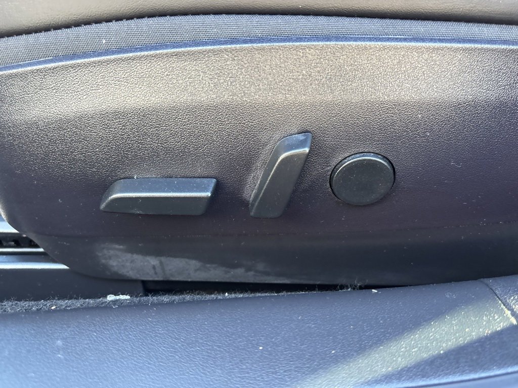 Used 2019 Tesla Model 3 Mid Range image 25