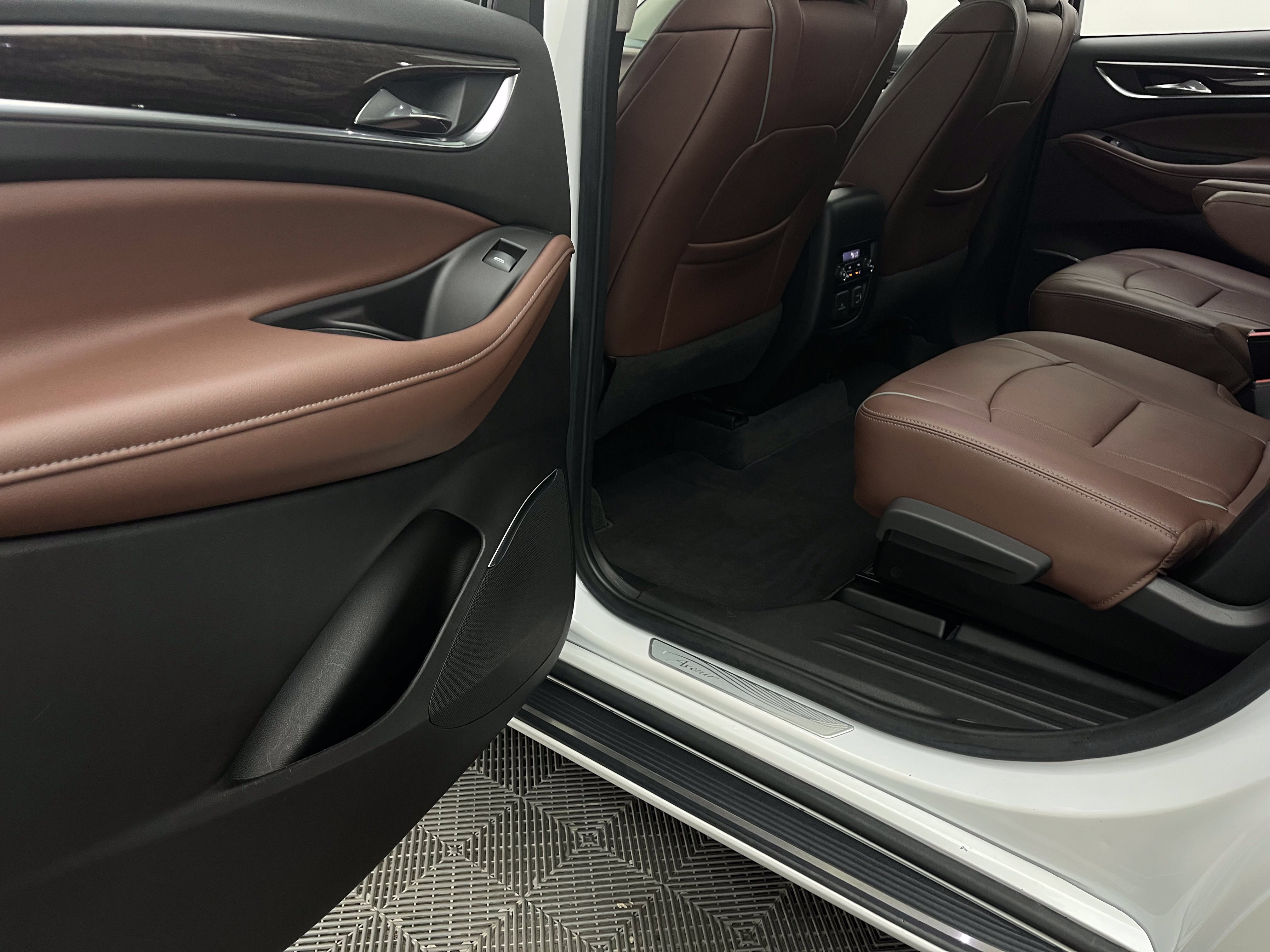 Used 2020 Buick Enclave Avenir w/ Avenir Technology Package FWD image 44