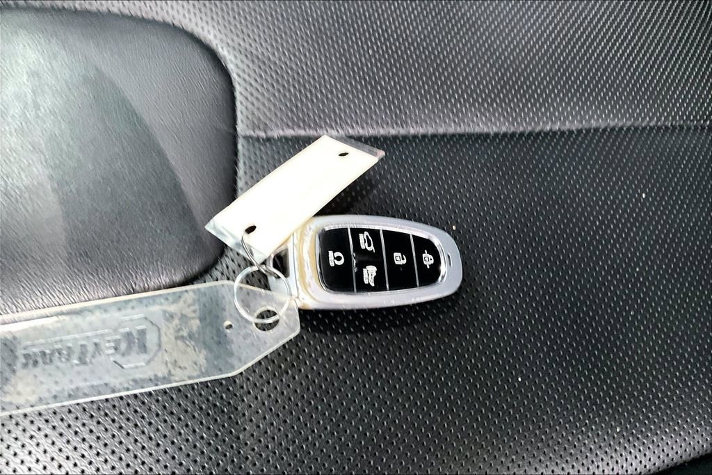 Used 2022 Hyundai Santa Fe SEL w/ Convenience + Premium Package image 10