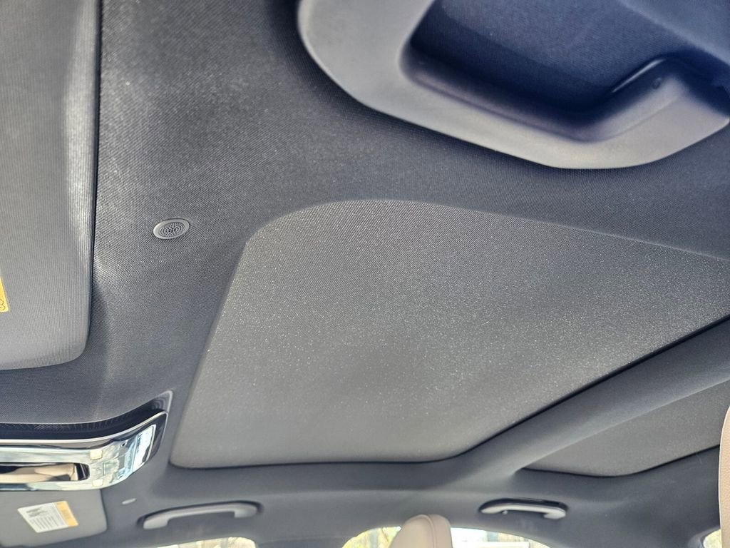 Certified 2022 Mercedes-Benz C 300 4MATIC Sedan image 18