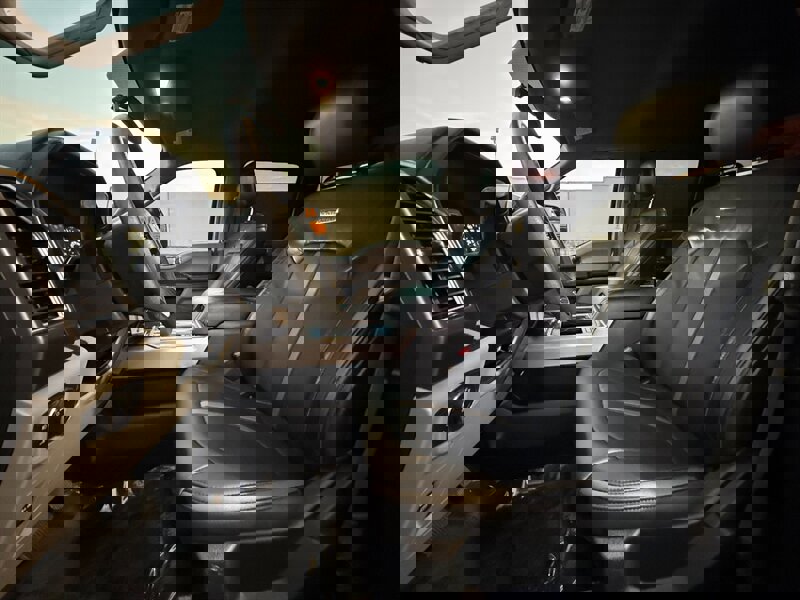 Used 2015 Ford F150 XLT image 22