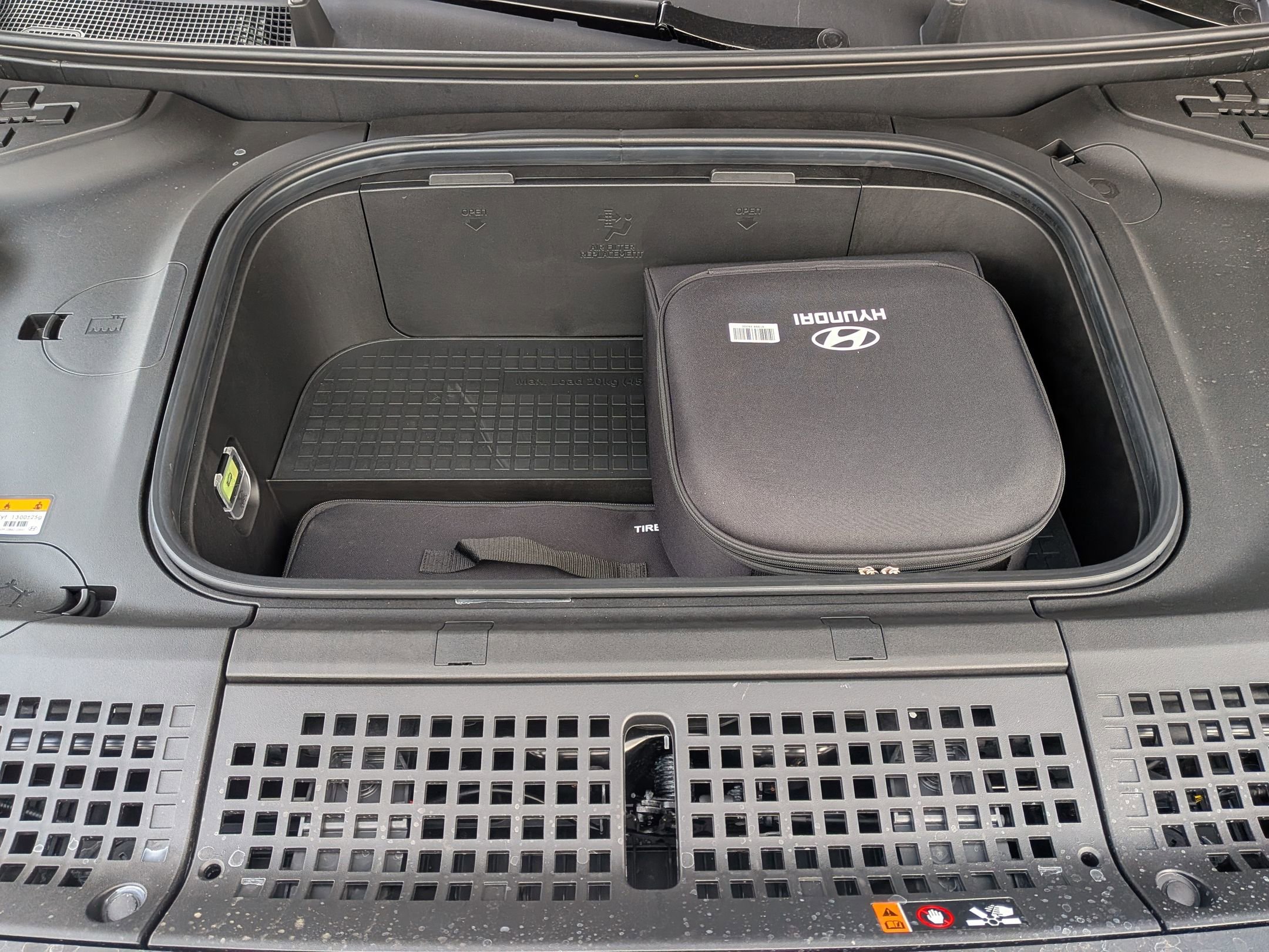 New 2026 Hyundai Ioniq 9 Limited image 27