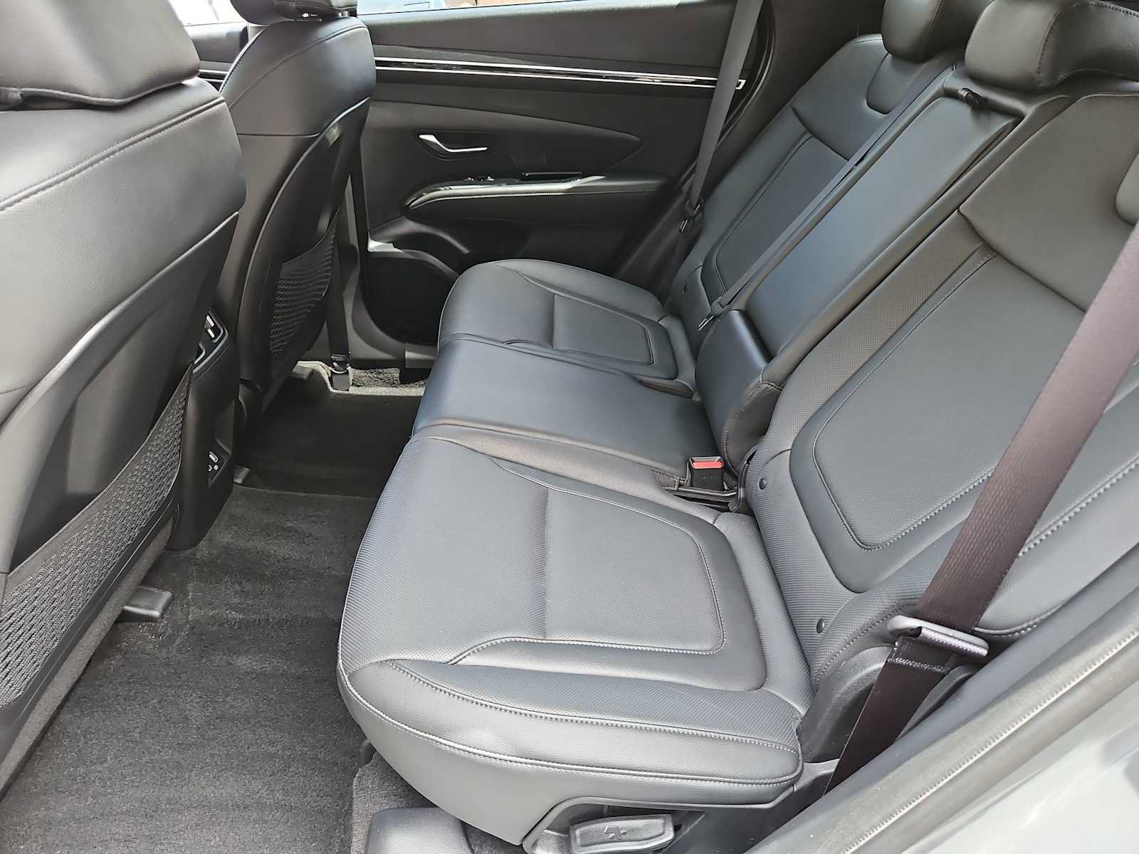 Certified 2024 Hyundai Tucson Limited FWD image 19