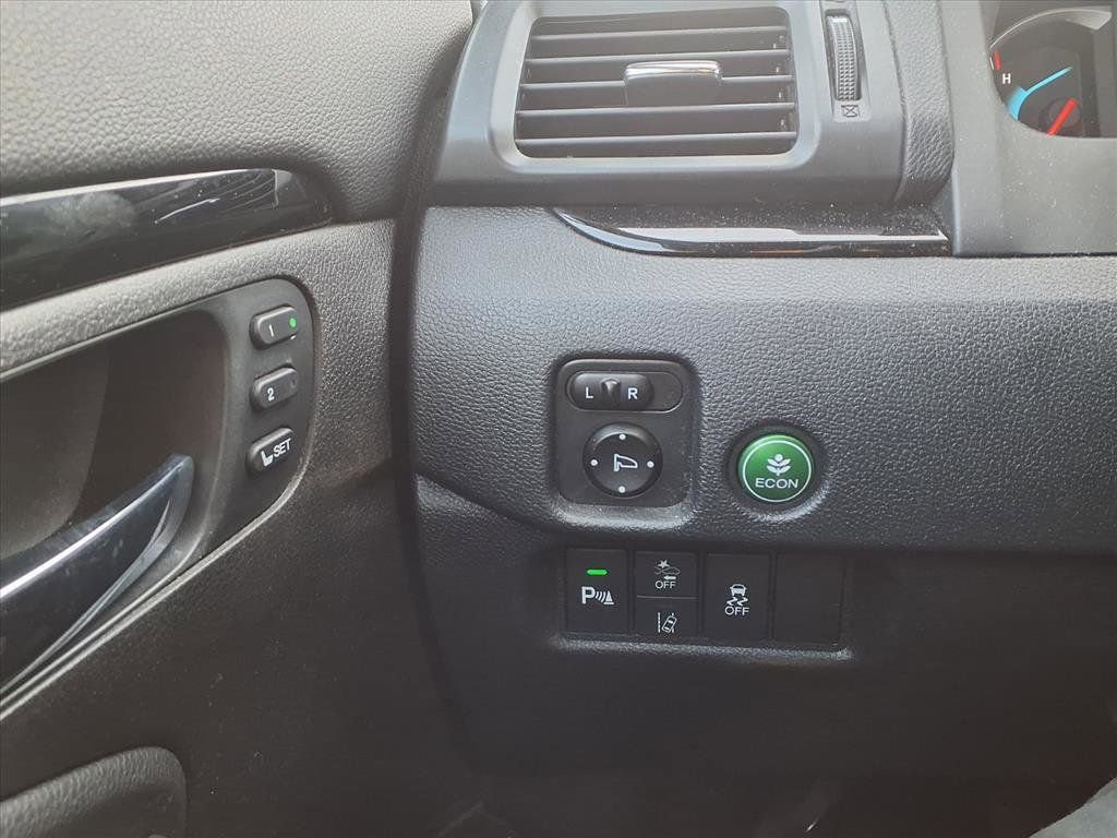 Used 2020 Honda Pilot Touring image 12