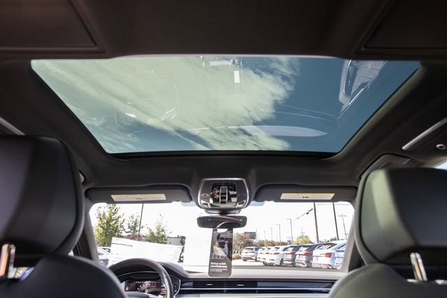 New 2025 Audi S8 image 31