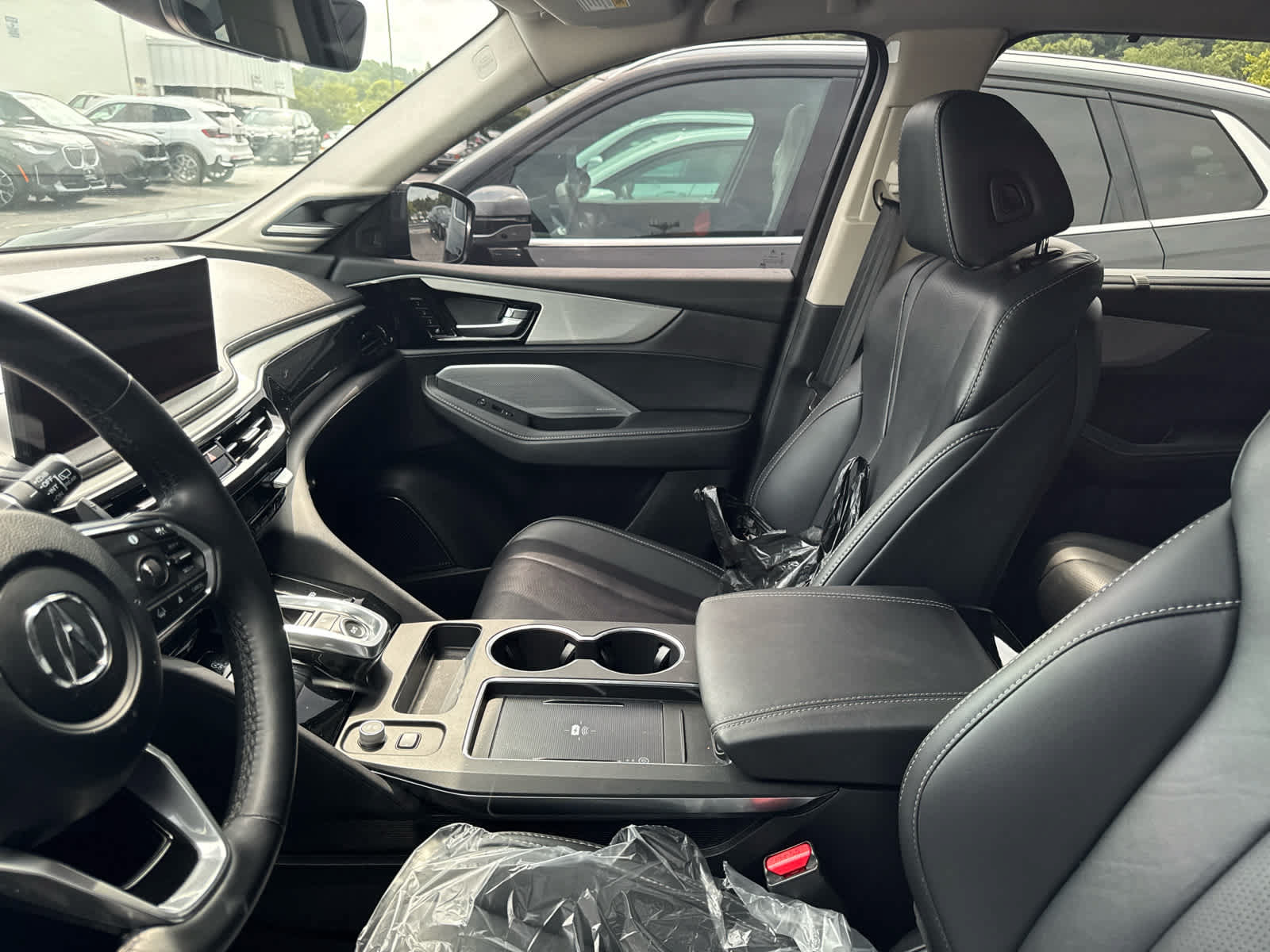 Used 2025 Acura MDX SH-AWD w/ Technology Package image 24