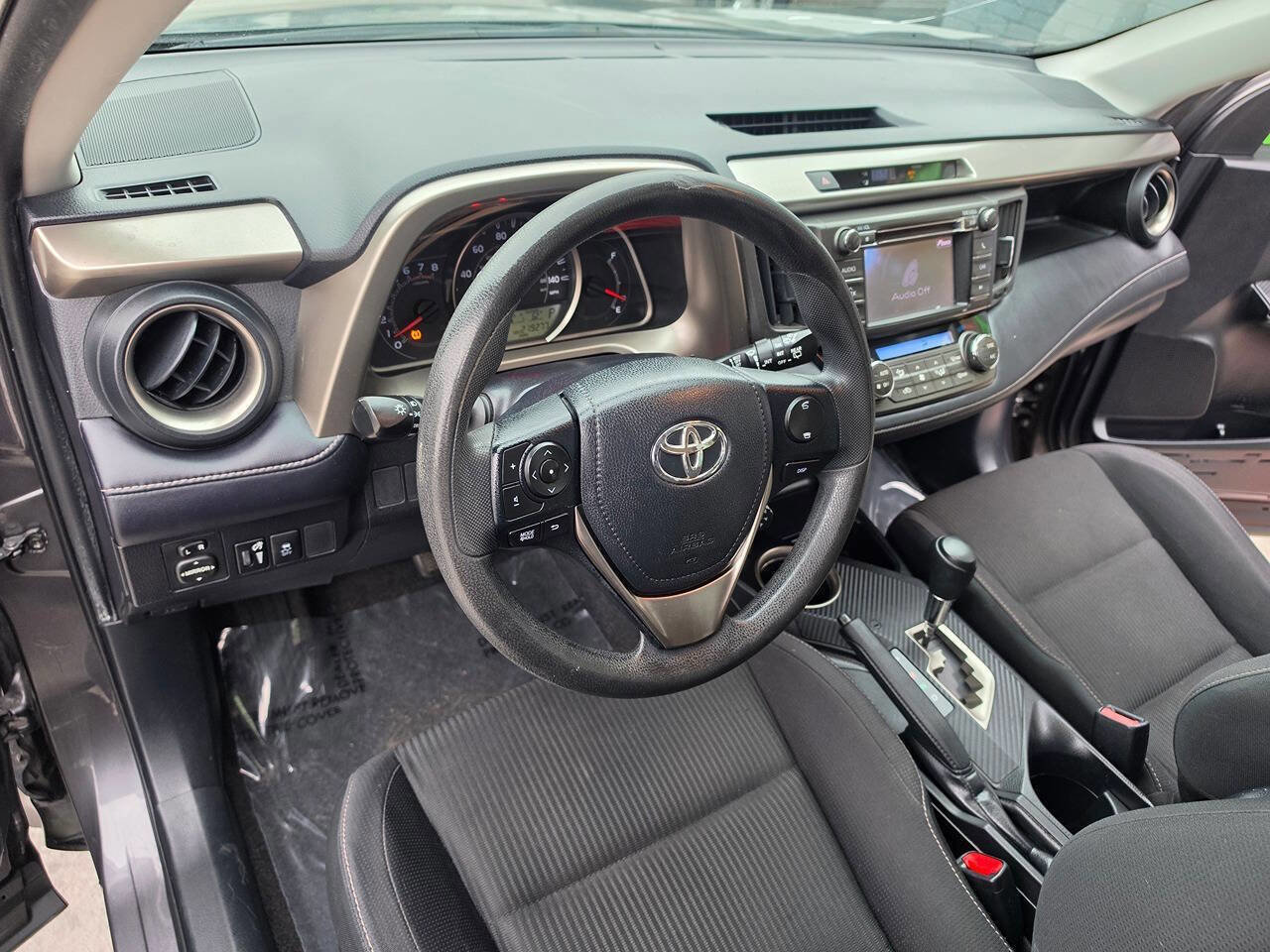 Used 2013 Toyota RAV4 XLE FWD image 36