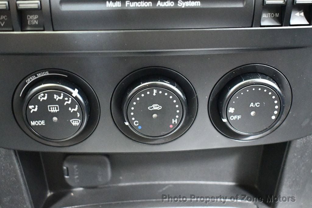 Used 2006 MAZDA MX-5 Miata Sport w/ Suspension Pkg RWD image 21