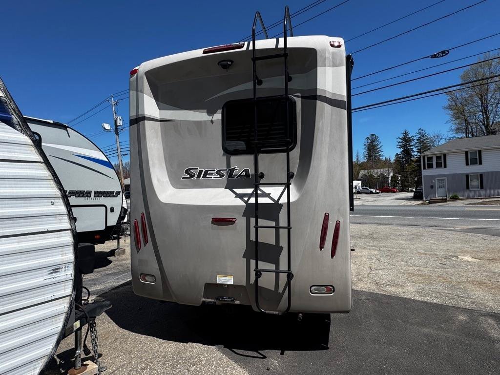 Used 2013 Mercedes-Benz Sprinter 3500 image 5
