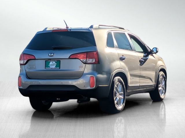 Used 2015 Kia Sorento LX image 4