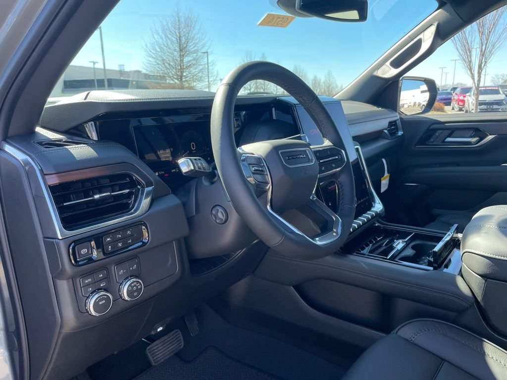 New 2026 GMC Yukon XL Denali w/ Sun & Power Step Package AWD/4WD image 10
