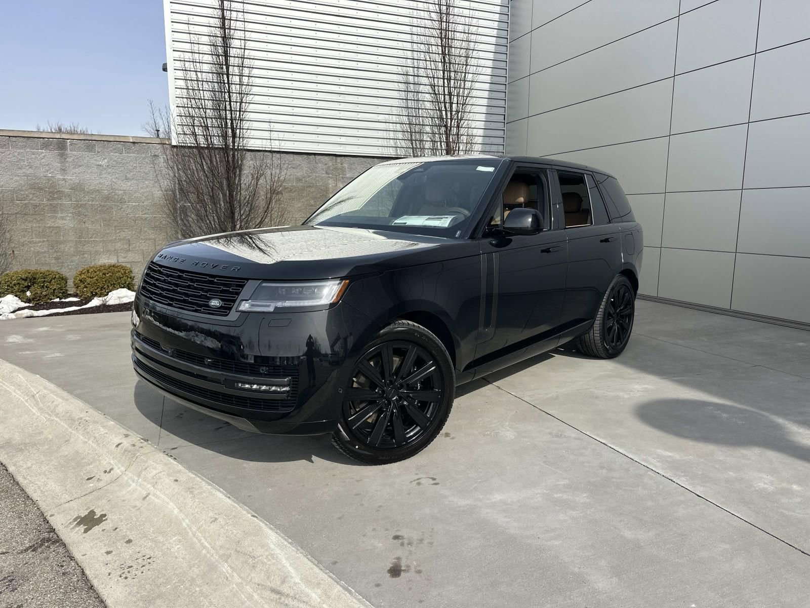 New 2026 Land Rover Range Rover SE image 1