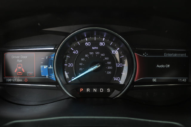 Used 2019 Ford Explorer XLT w/ Equipment Group 201A FWD image 39