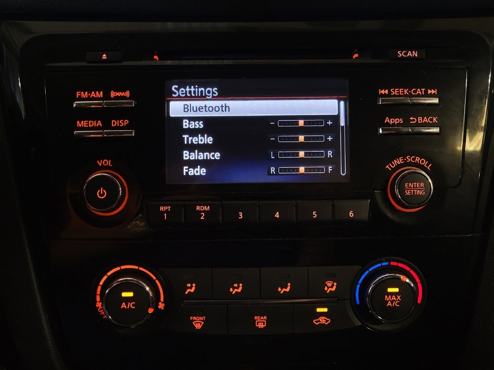 Used 2016 Nissan Rogue S FWD image 25