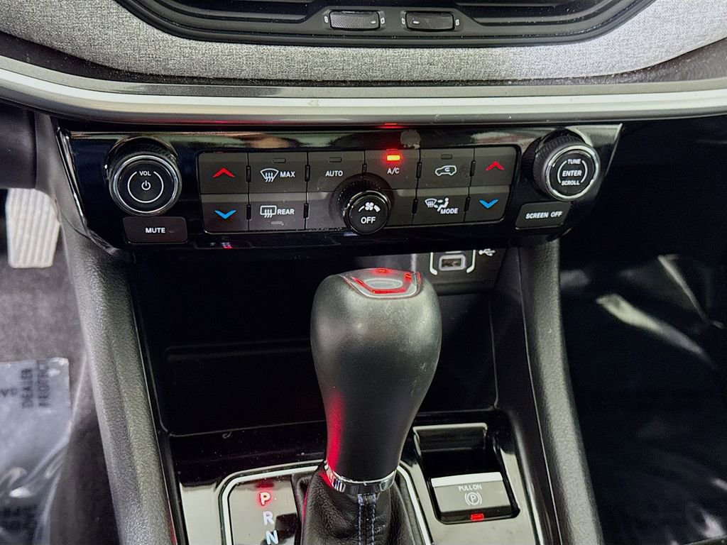 Used 2022 Jeep Compass Latitude w/ Sun and Sound Group image 8