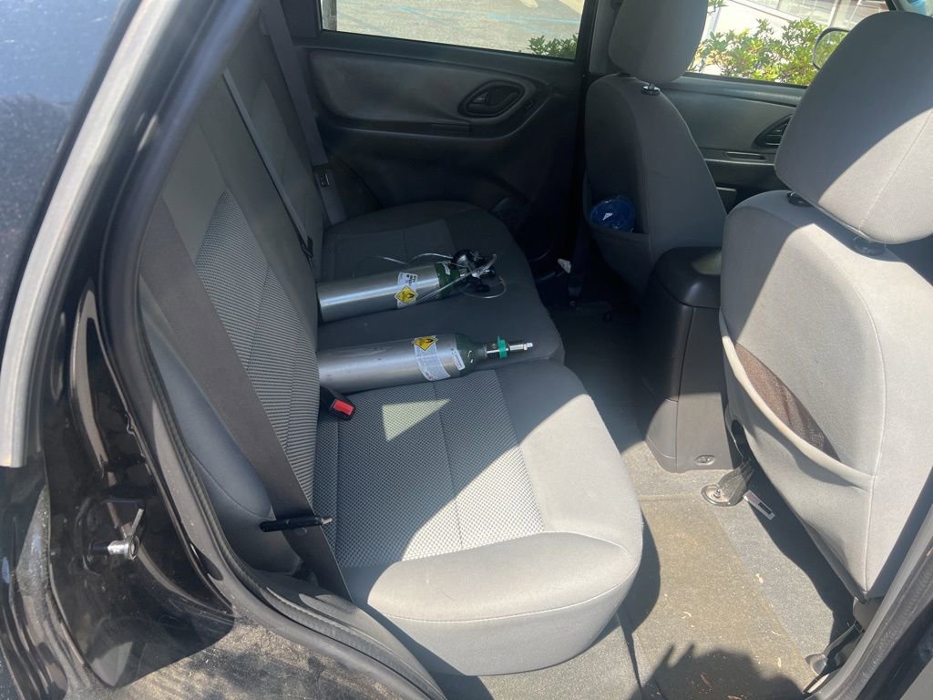 Used 2006 Ford Escape XLT FWD image 2