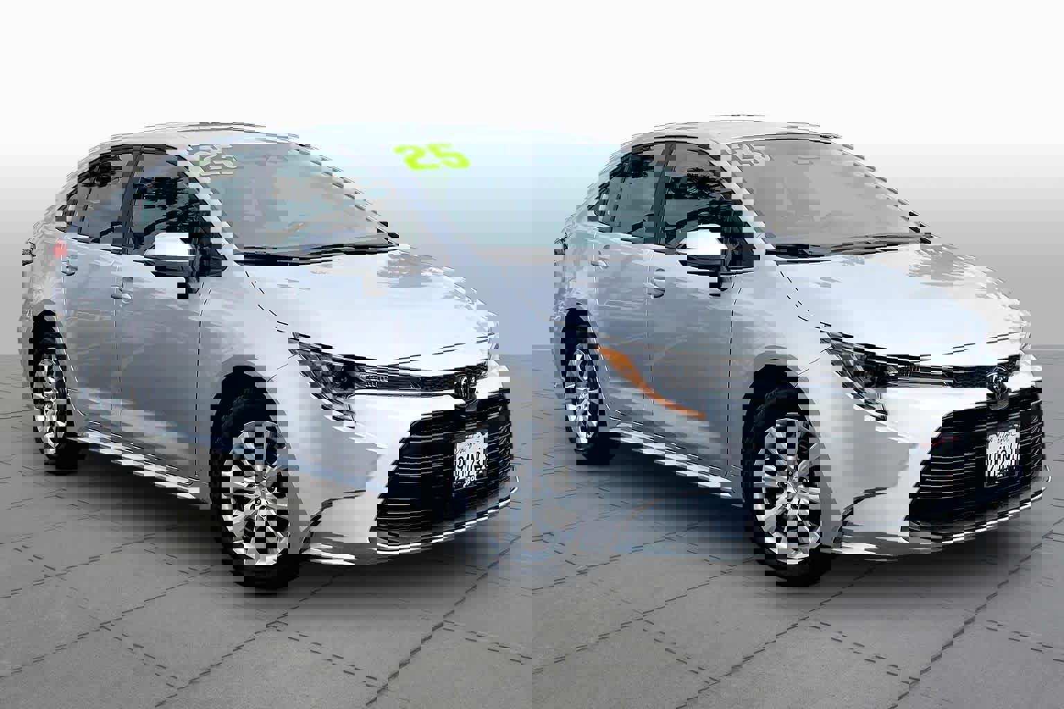 Certified 2025 Toyota Corolla LE image 2