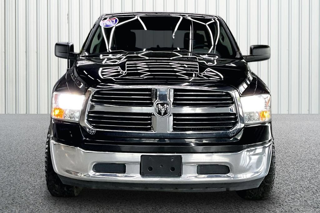 Used 2017 RAM 1500 Classic SLT AWD/4WD image 2
