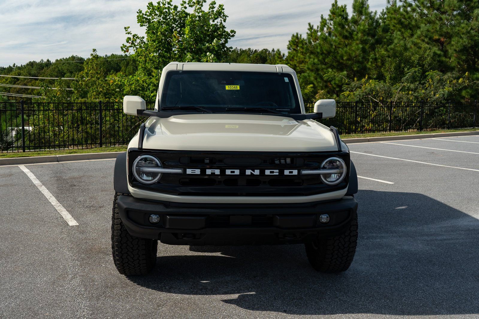 New 2025 Ford Bronco Outer Banks w/ Sasquatch Package image 2