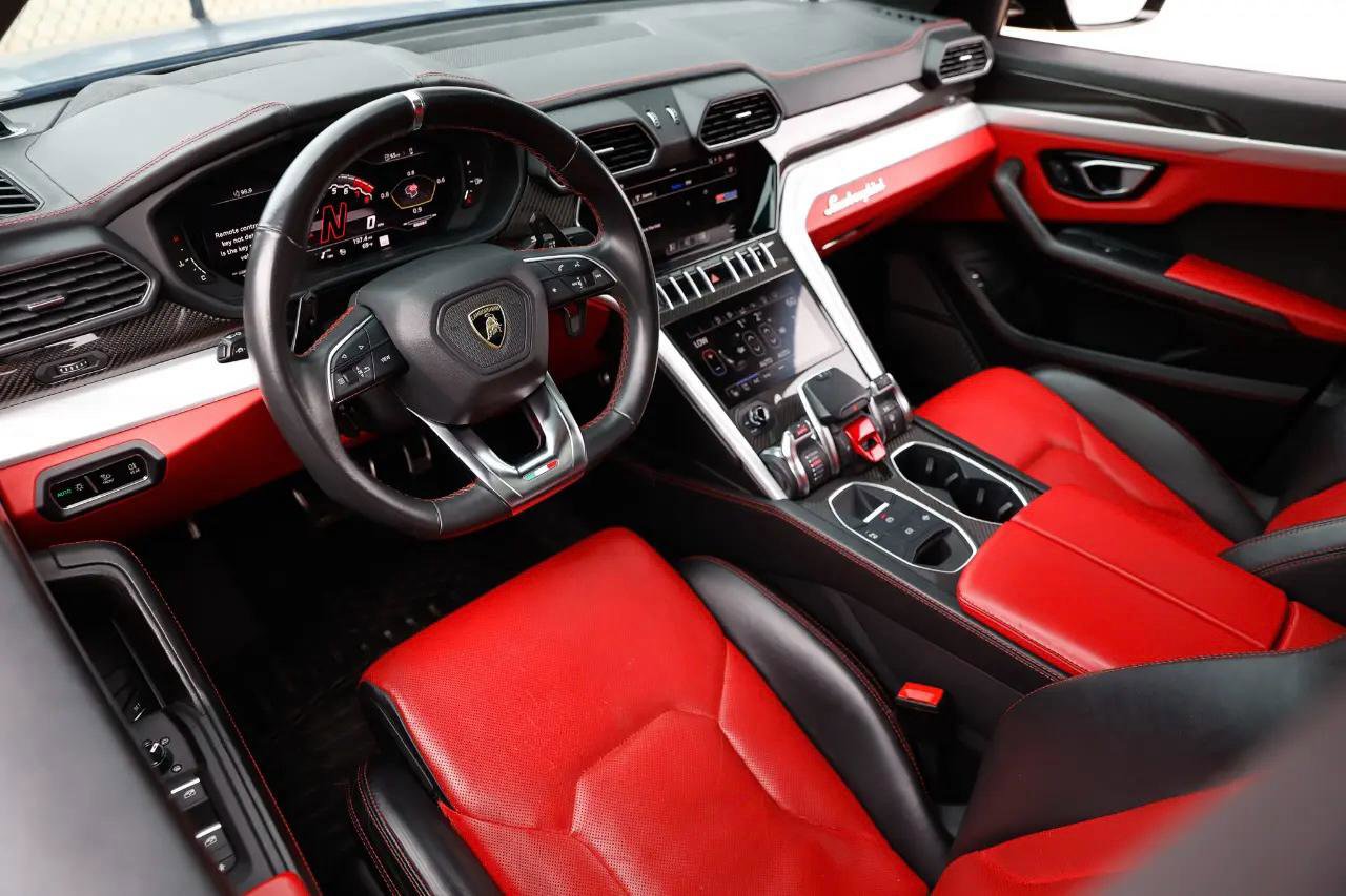 Used 2020 Lamborghini Urus image 6