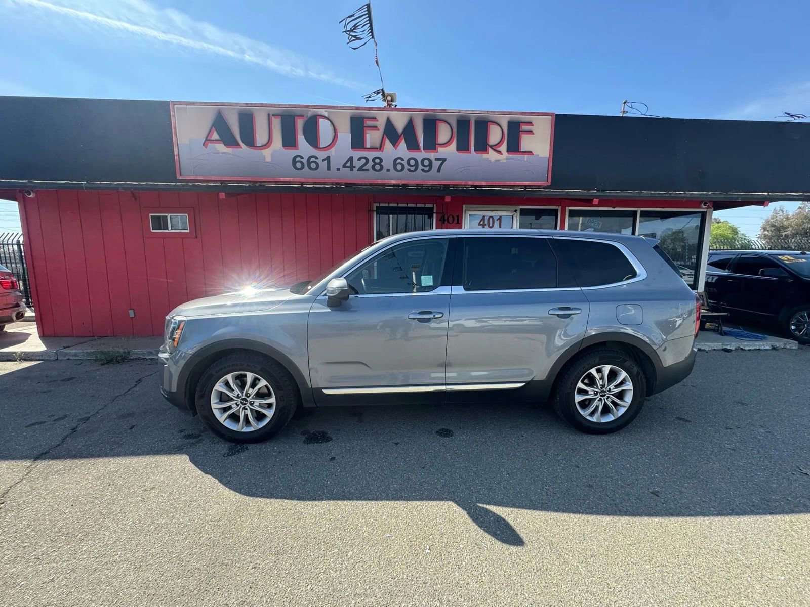 Used 2022 Kia Telluride LX image 1