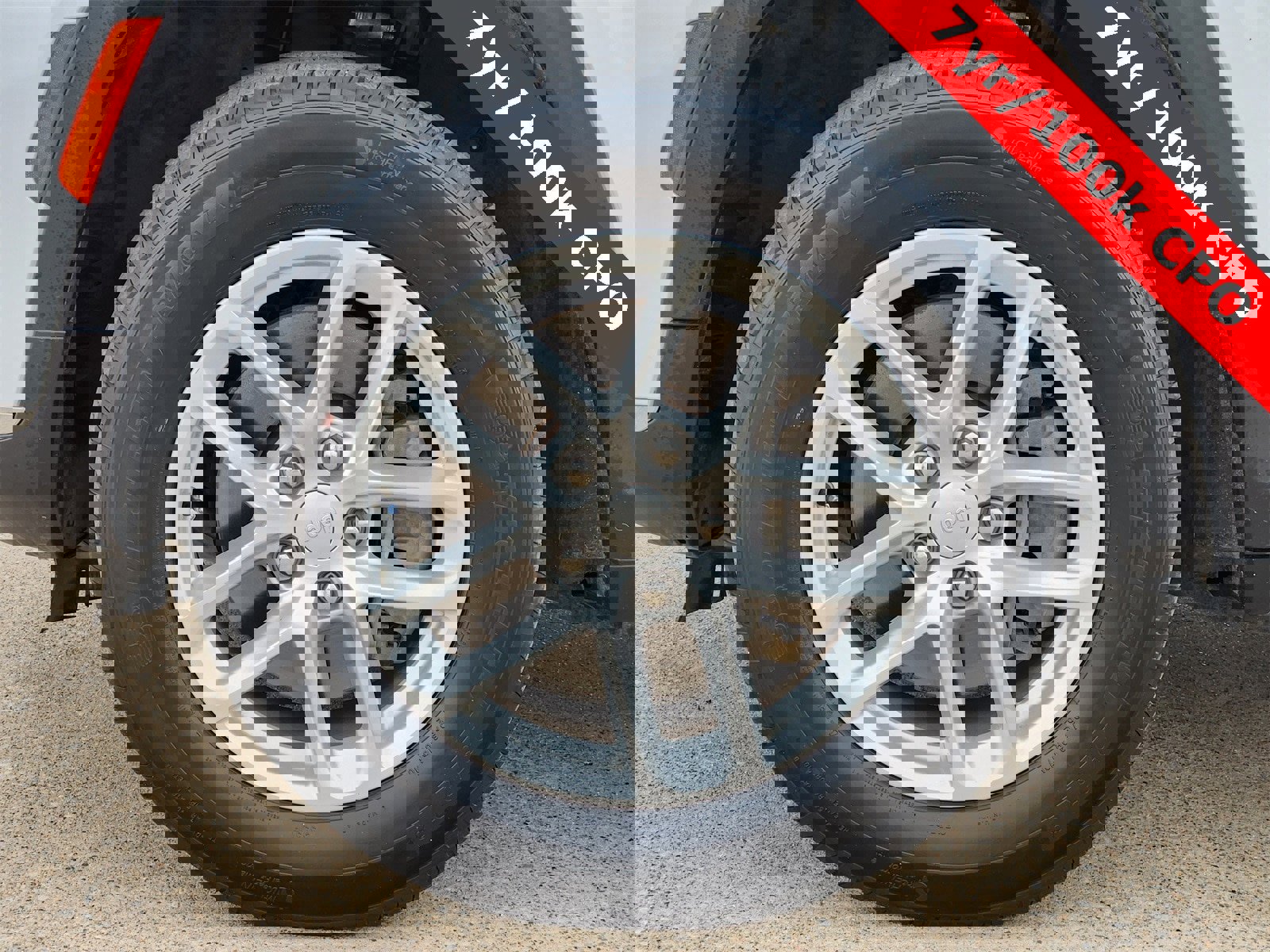 Used 2024 Jeep Grand Cherokee L Laredo image 10