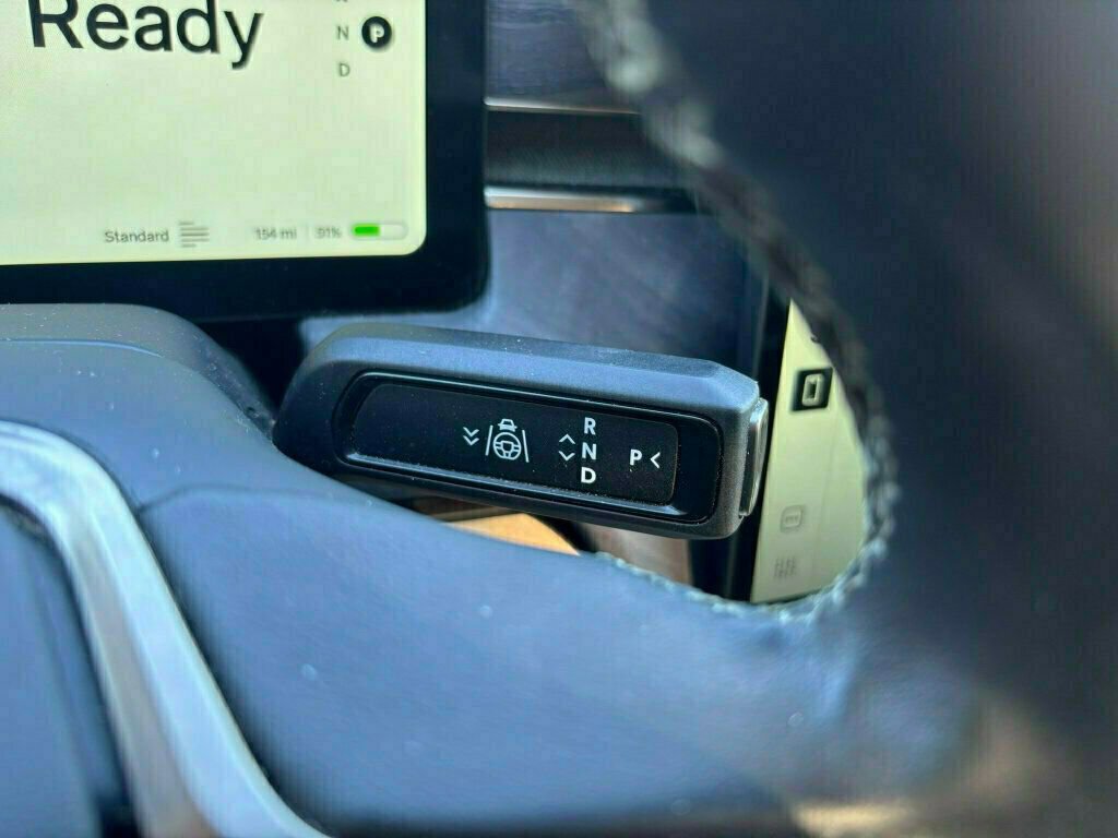 Used 2022 Rivian R1T Launch Edition image 34