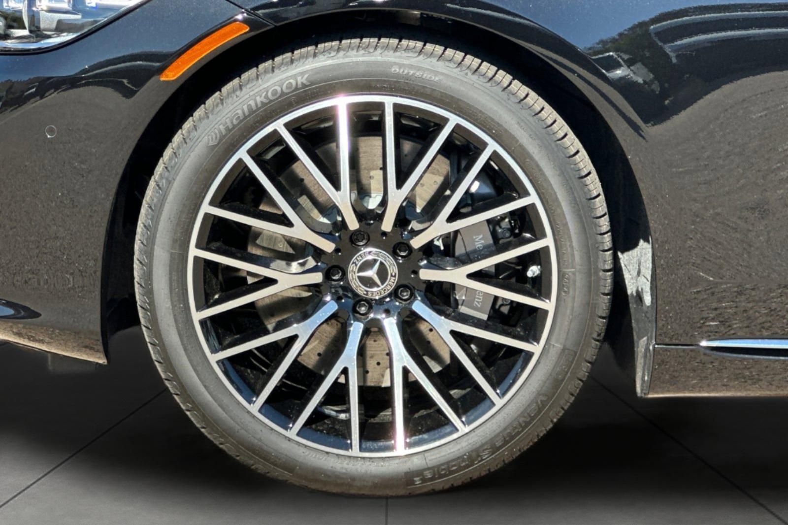 New 2026 Mercedes-Benz S 580 4MATIC Sedan image 3