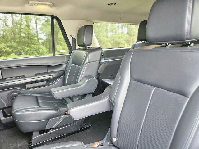 Used 2024 Ford Expedition Max XLT image 28