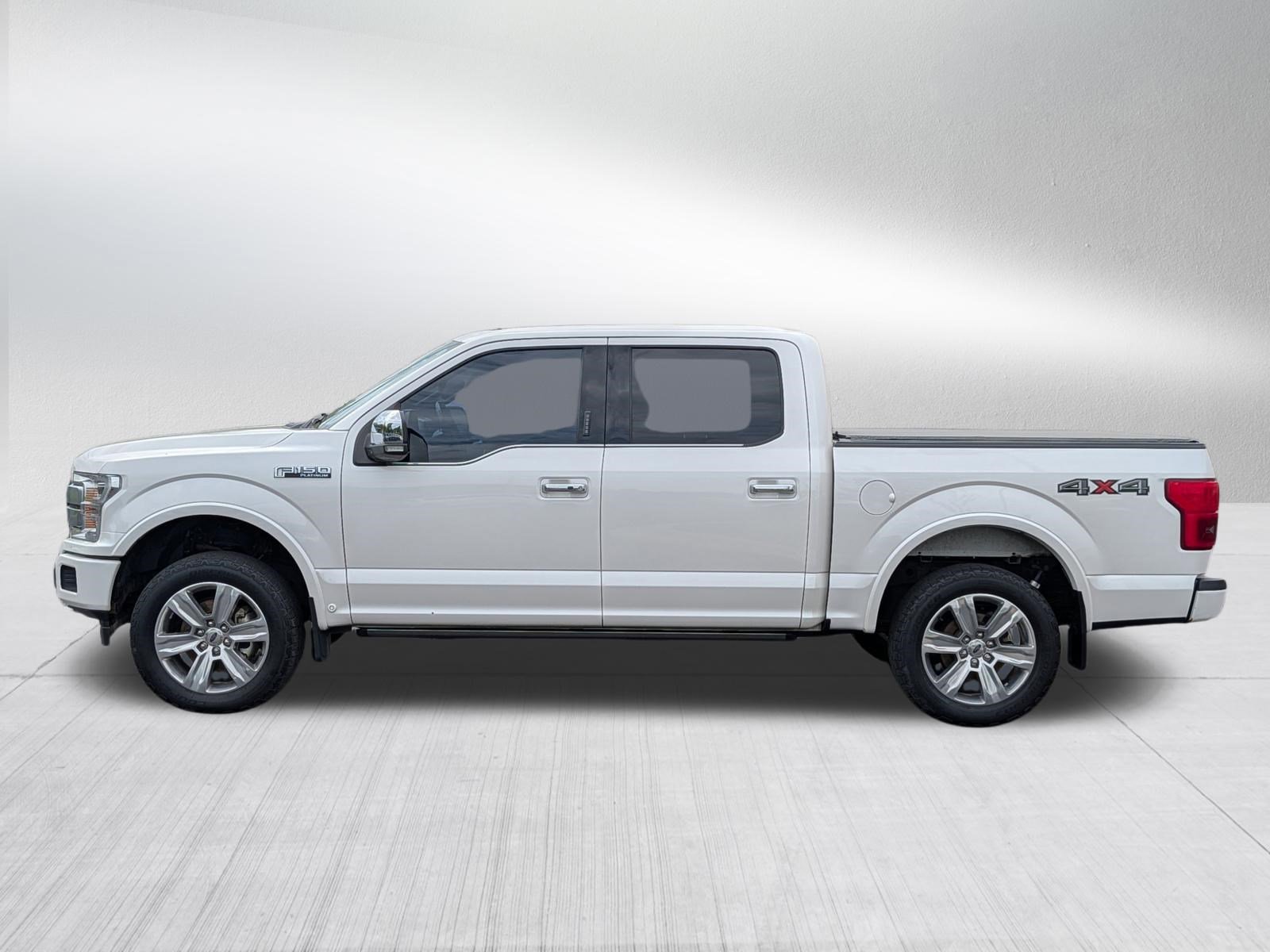 Used 2018 Ford F150 Platinum w/ Equipment Group 701A Luxury AWD/4WD image 4