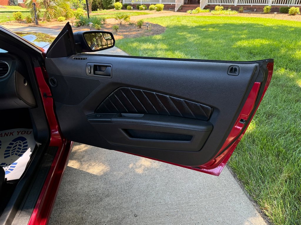 Used 2013 Ford Mustang Coupe RWD image 53