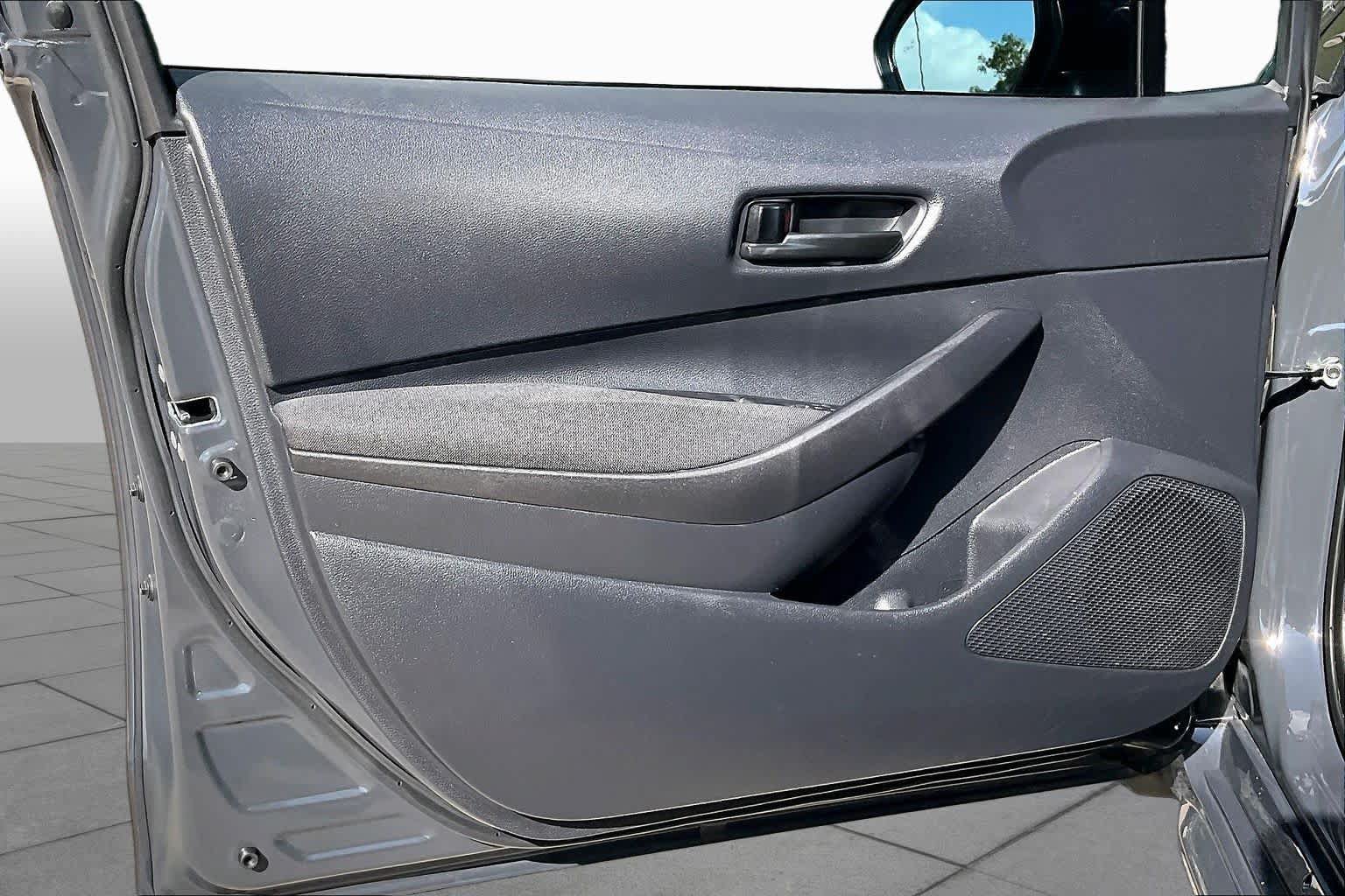 Used 2026 Toyota Corolla LE FWD image 21
