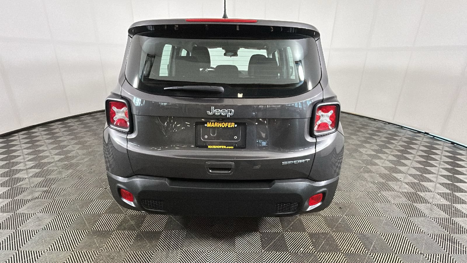 Used 2021 Jeep Renegade Sport FWD video 4