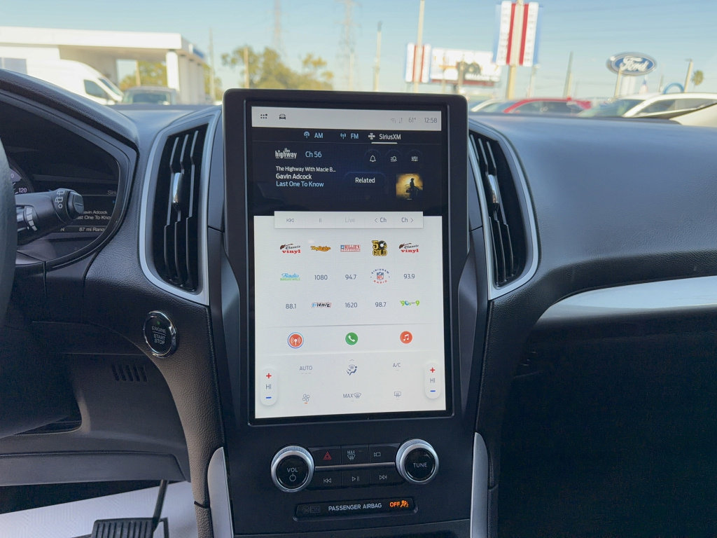 Certified 2022 Ford Edge SE w/ Black Appearance Package image 18