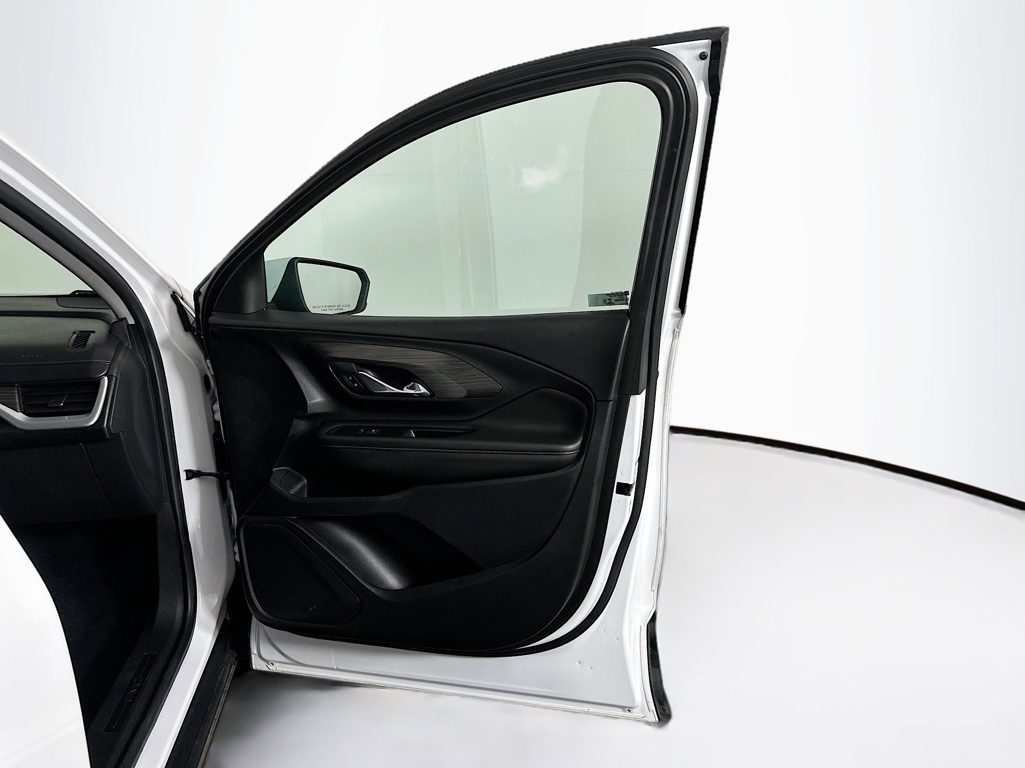 Used 2020 GMC Terrain SLT image 32