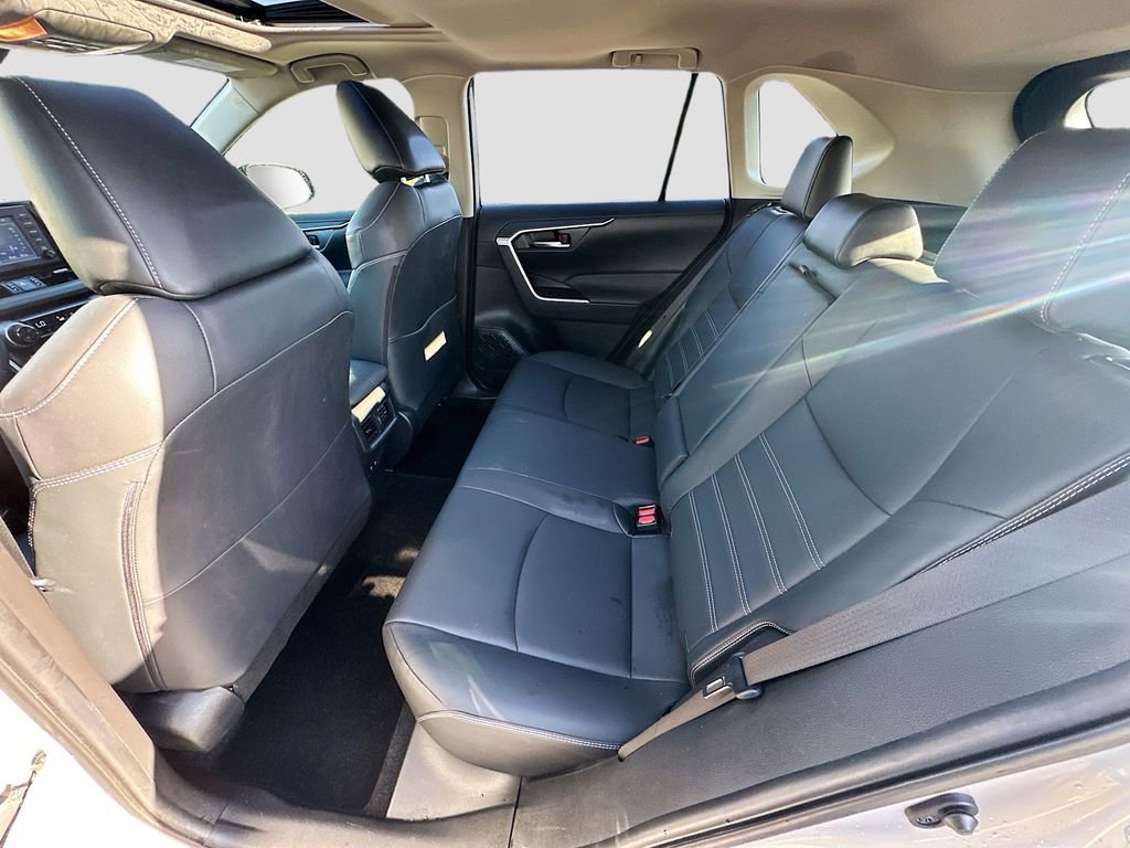 Used 2019 Toyota RAV4 XLE Premium FWD image 24