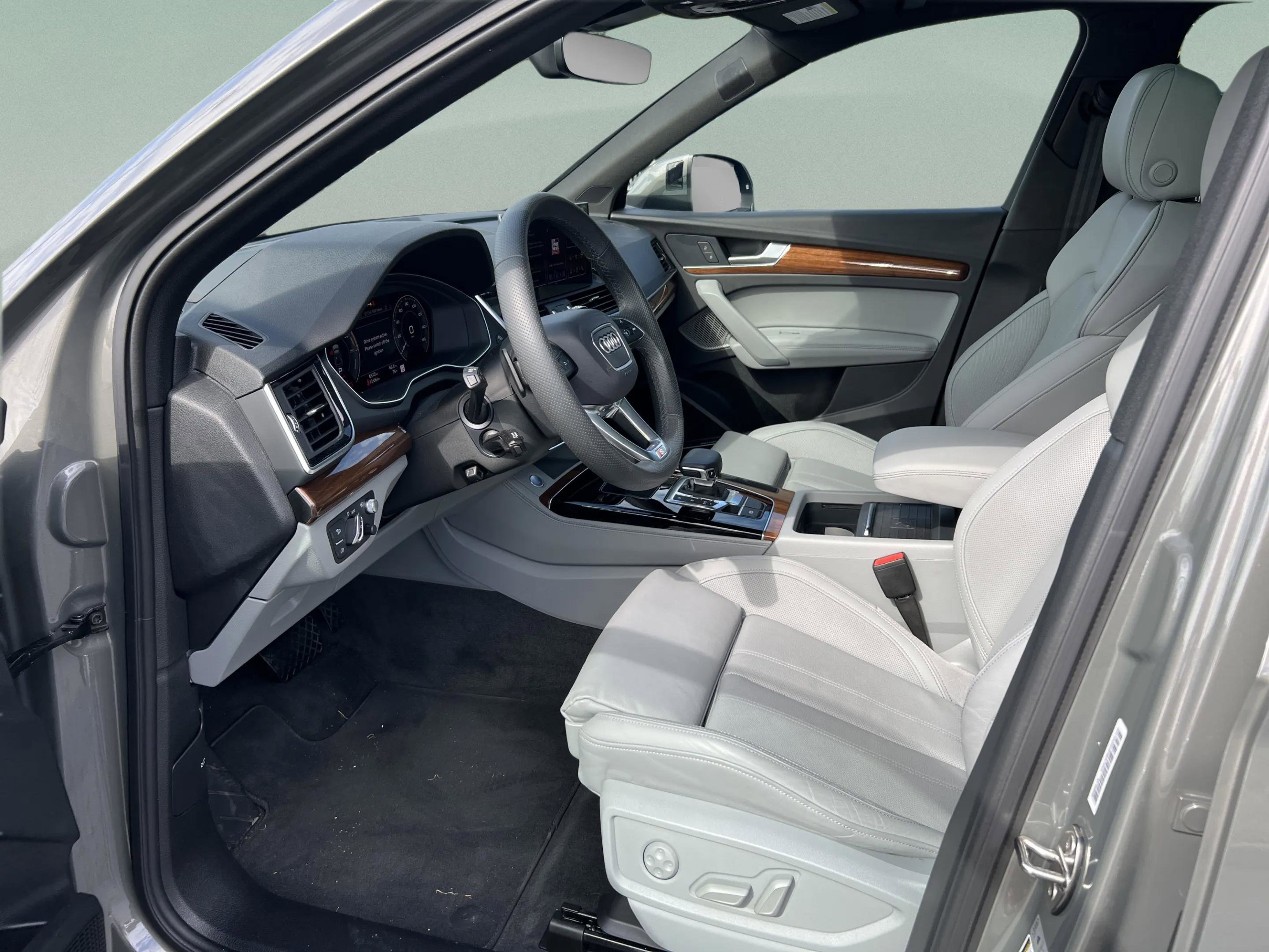 Used 2024 Audi Q5 e Prestige image 13