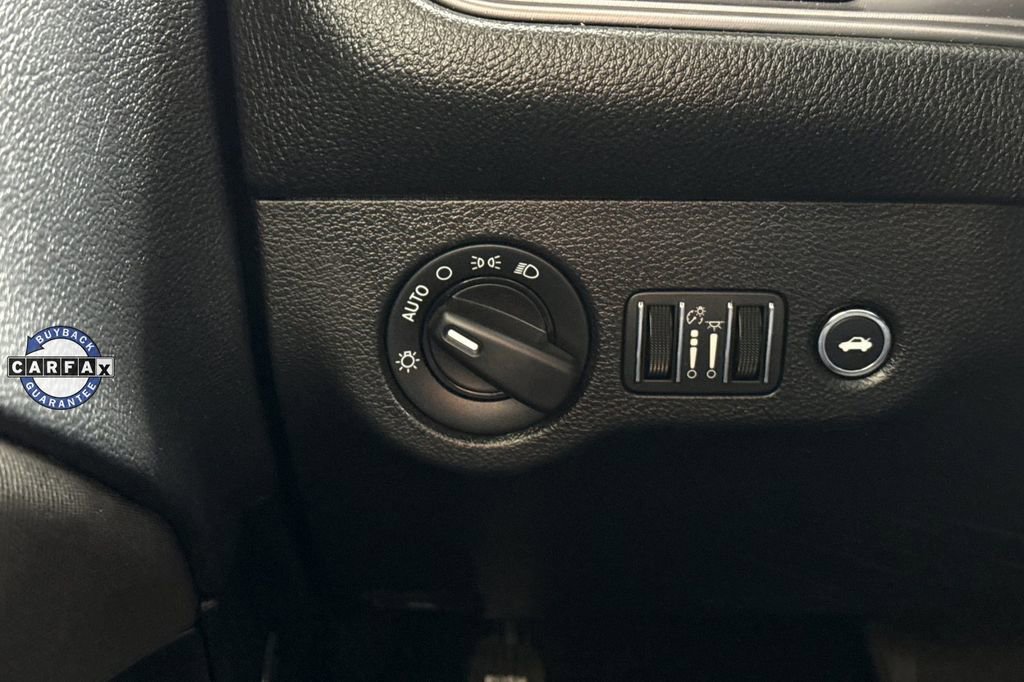 Used 2023 Dodge Challenger GT image 34