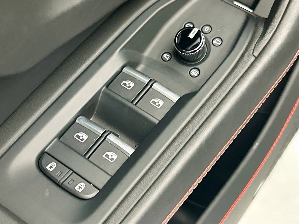 Used 2024 Lamborghini Urus S AWD/4WD image 22
