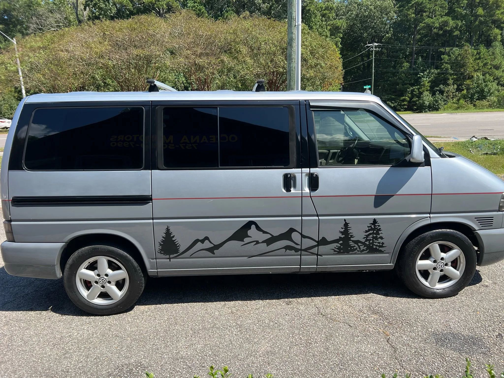 Used 2001 Volkswagen Eurovan image 4