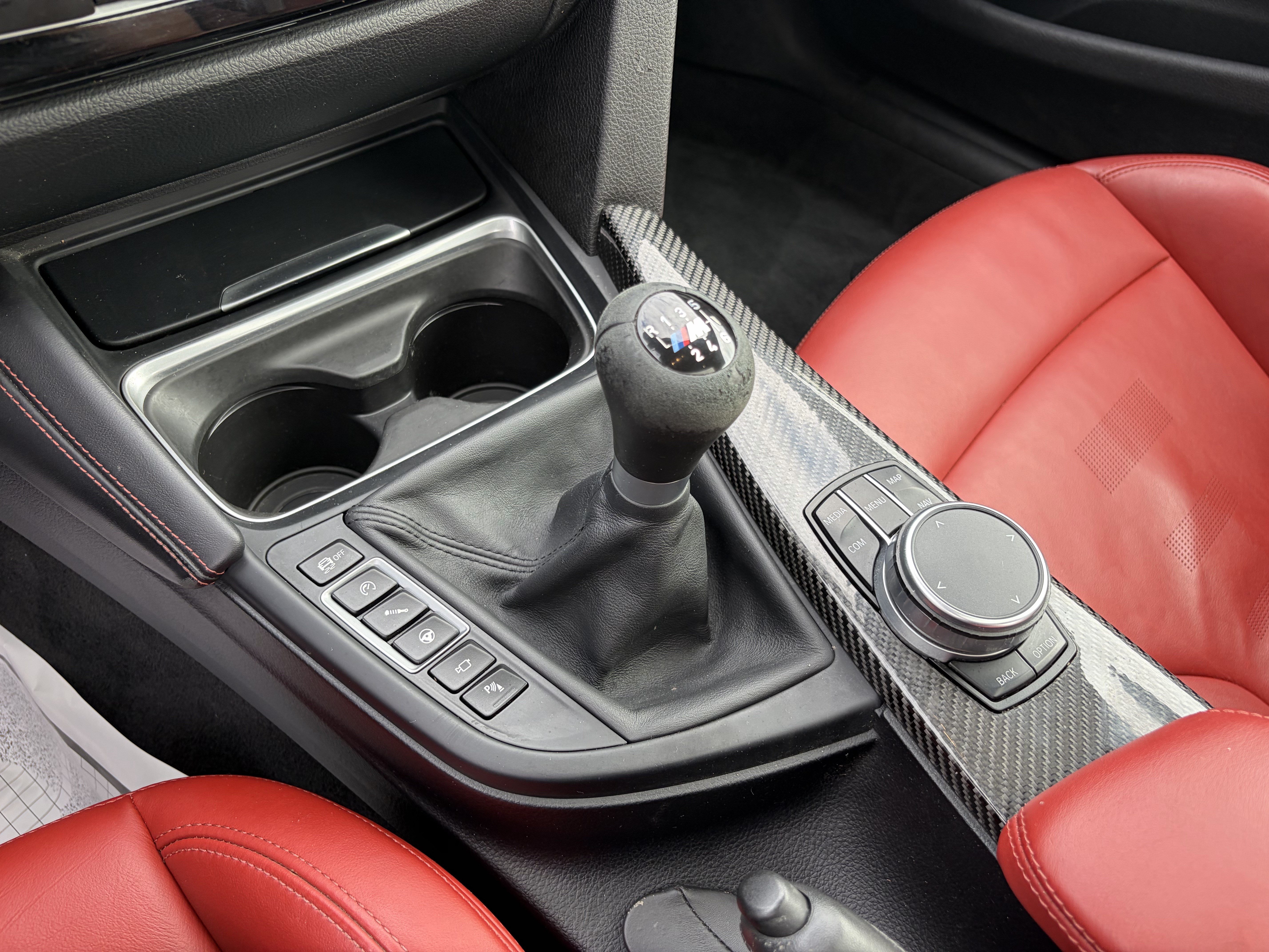 Used 2018 BMW M4 Coupe w/ Executive Package RWD image 14