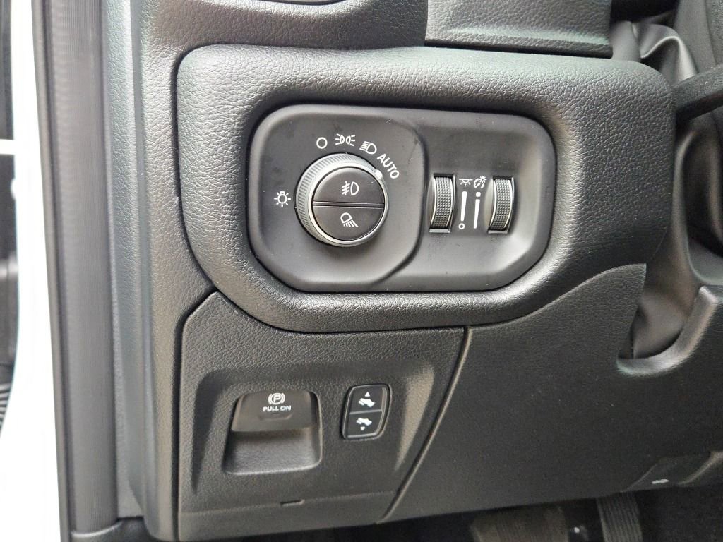 New 2026 RAM 1500 Big Horn AWD/4WD image 27