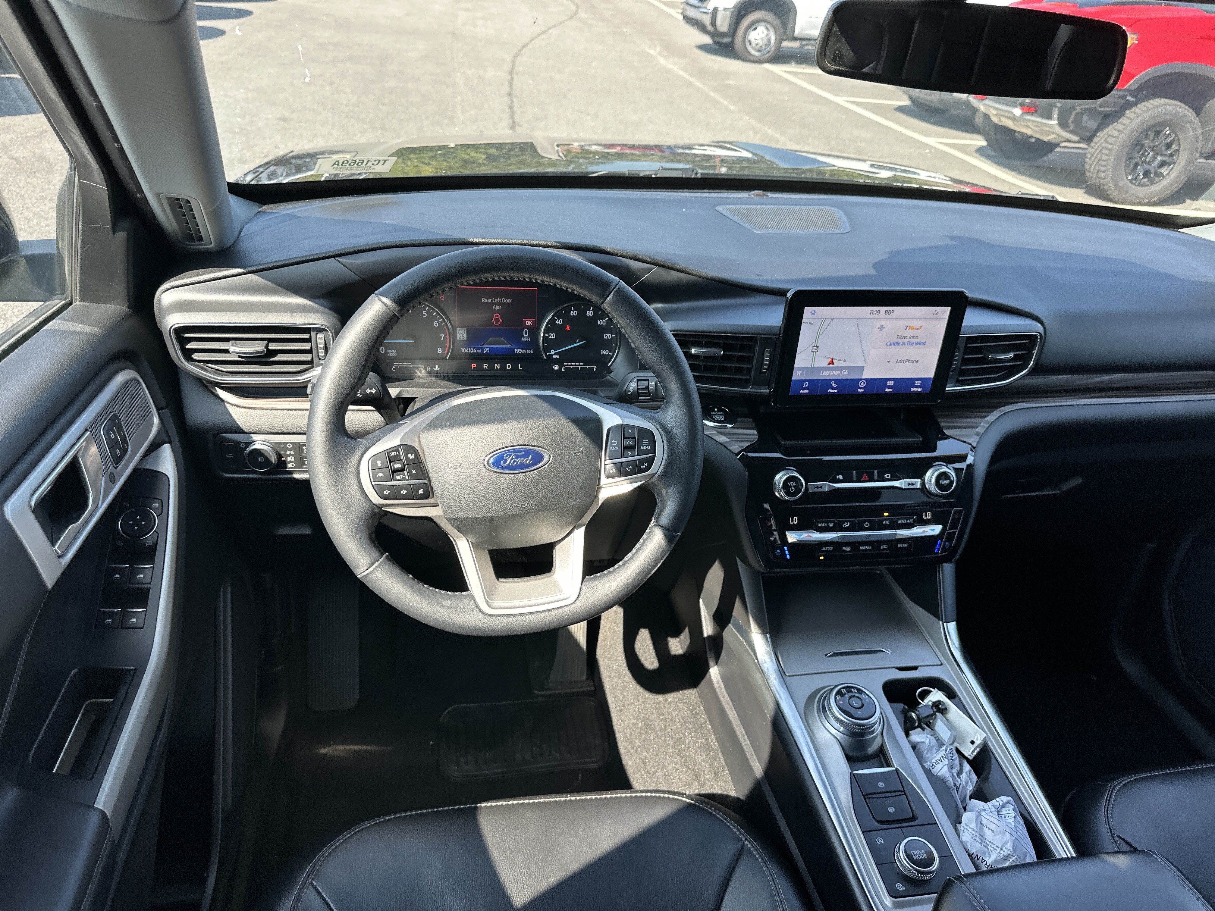 Used 2021 Ford Explorer Limited w/ Equipment Group 301A AWD/4WD image 25