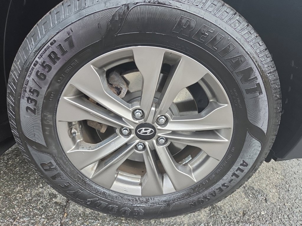 Used 2015 Hyundai Santa Fe Sport w/ Option Group 02 AWD/4WD image 30