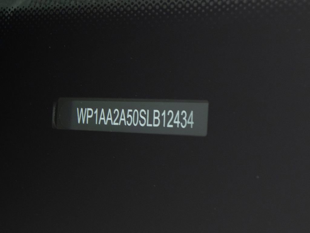 Certified 2025 Porsche Macan image 41