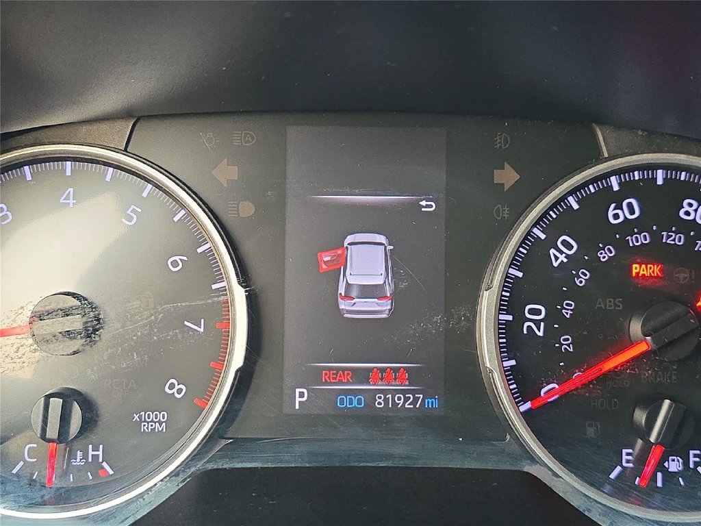 Used 2020 Toyota RAV4 LE FWD image 24