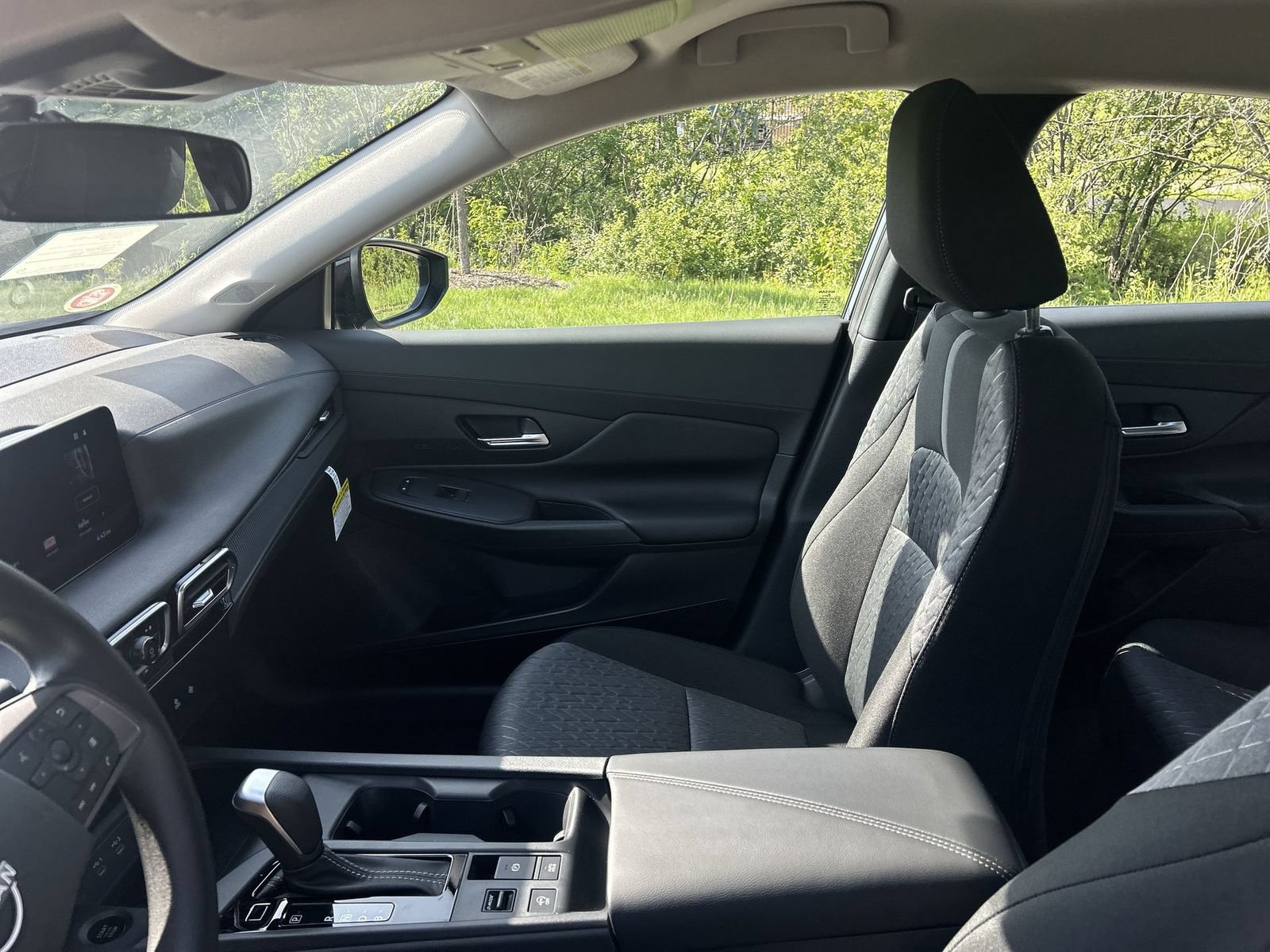 New 2026 Nissan Sentra SV w/ Floor Mat Package FWD image 3