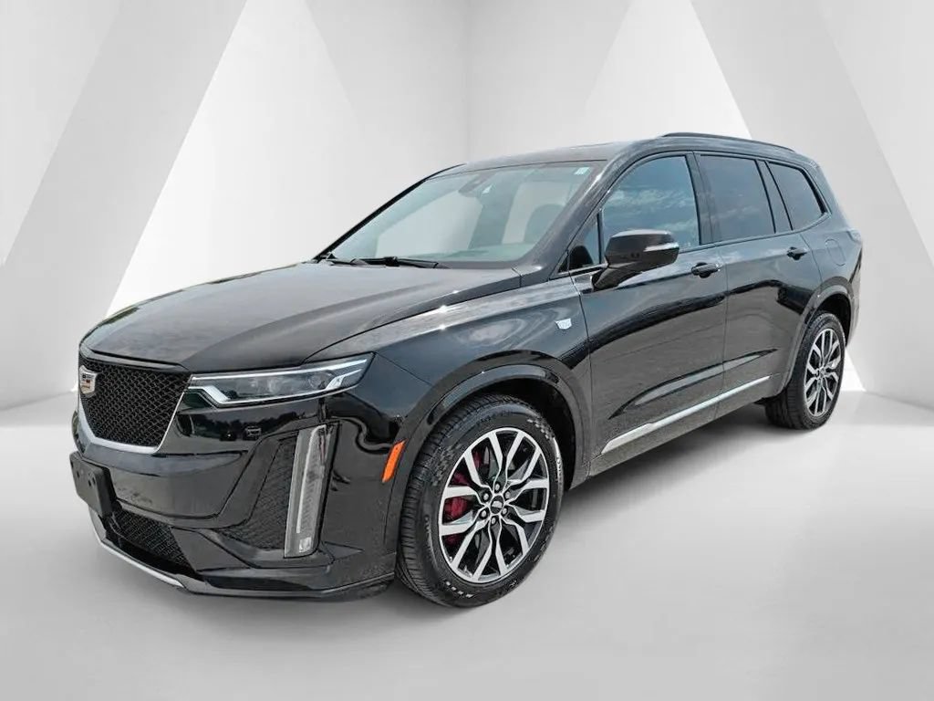 Used 2024 Cadillac XT6 Sport w/ Platinum Package AWD/4WD image 3