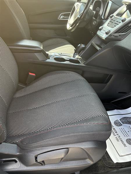 Used 2017 Chevrolet Equinox LT w/ Convenience Package image 11