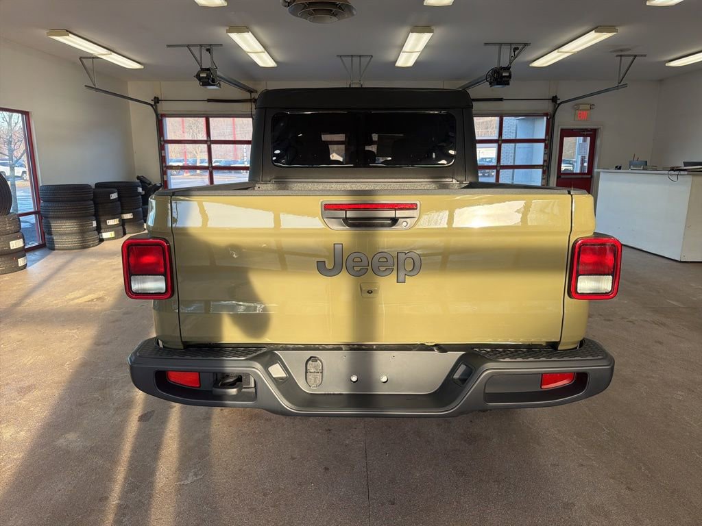 New 2026 Jeep Gladiator Sport AWD/4WD image 21